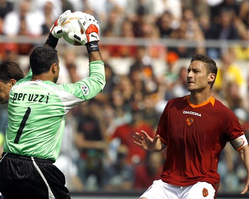 游戏爱好者的选择：18和19岁macbook pro高清版对比